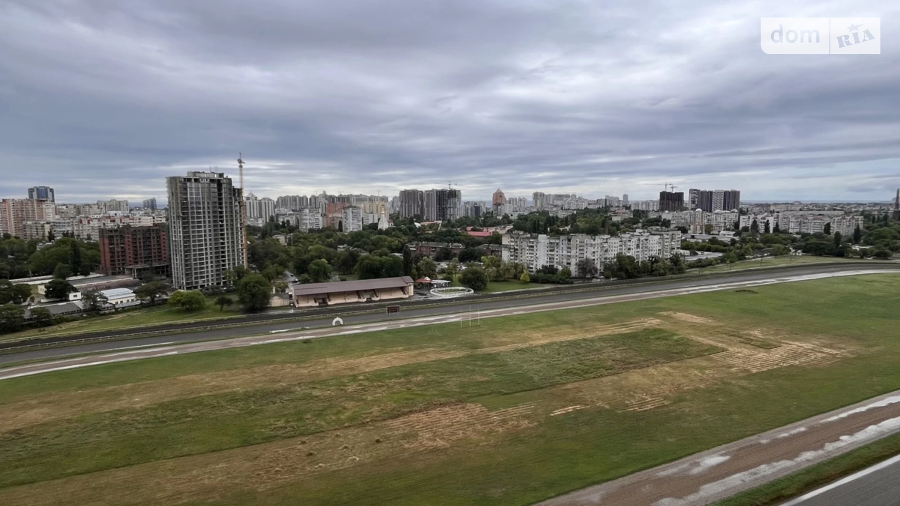 Продается 2-комнатная квартира 70 кв. м в Одессе, ул. Краснова, 1А - фото 2