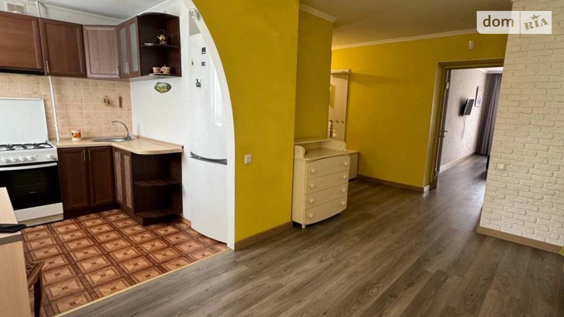 Продается 2-комнатная квартира 49 кв. м в Полтаве, ул. 23-в сентябре - фото 2