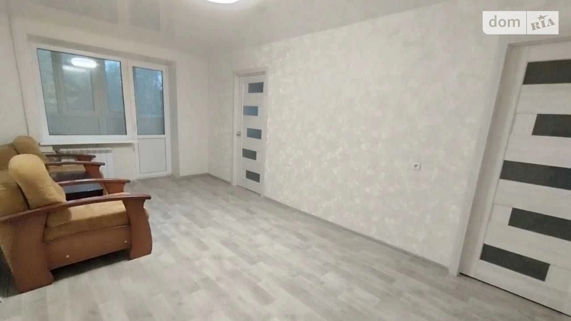 Продается 3-комнатная квартира 56.5 кв. м в Днепре, цена: 39700 $ - фото 2