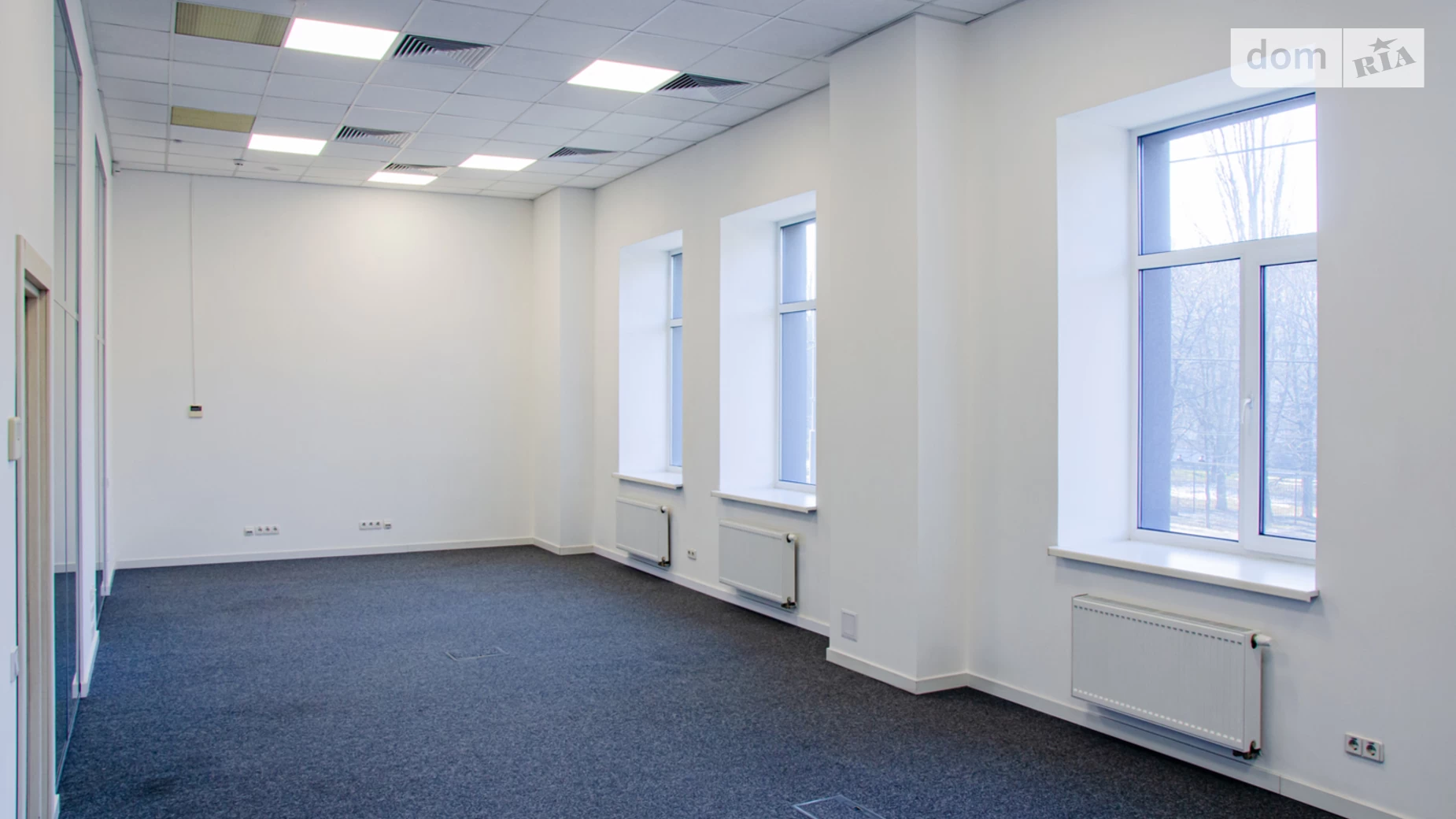 Сдается в аренду офис 552.32 кв. м в бизнес-центре, цена: 12522 $ - фото 3