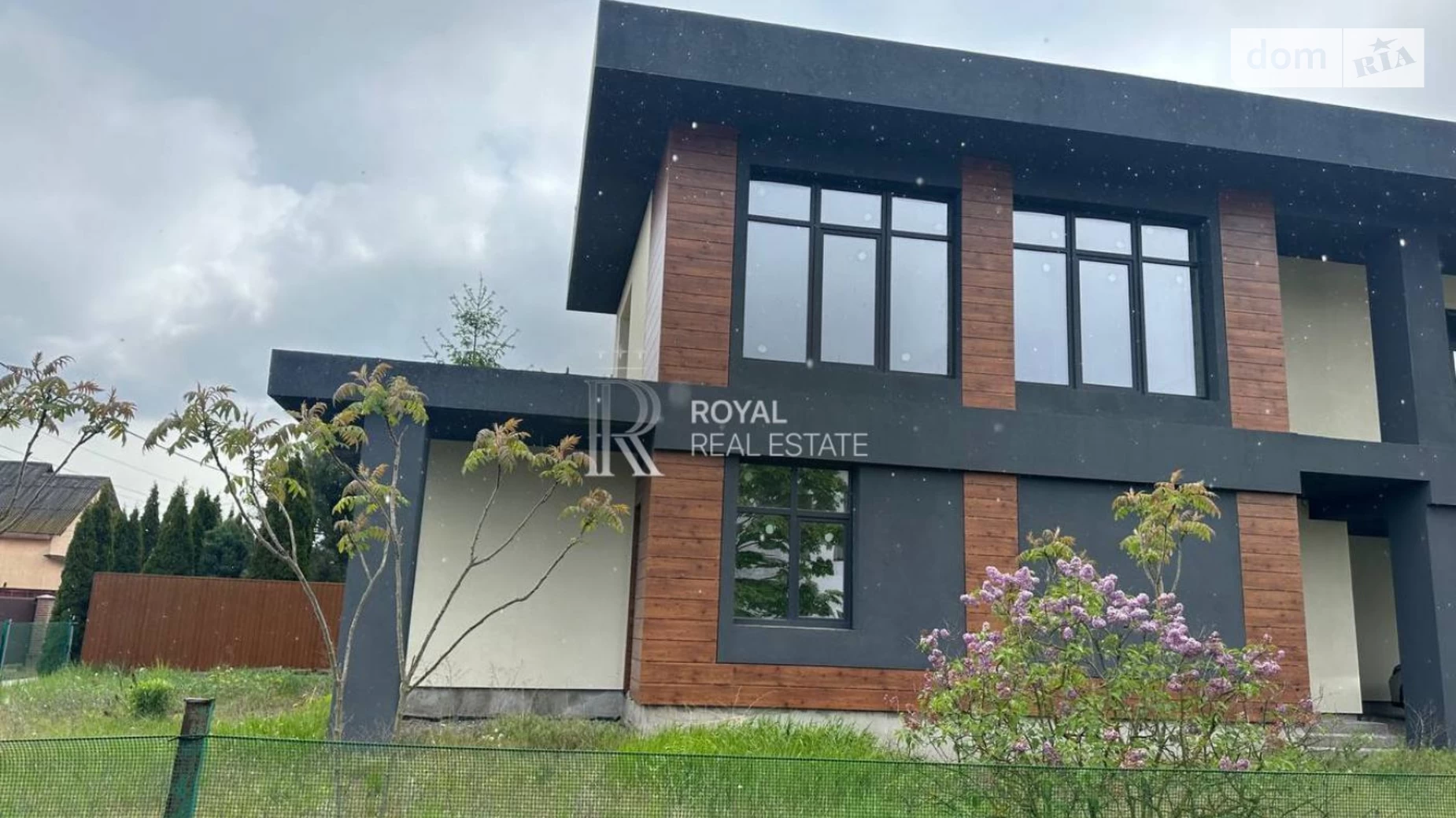 Продается дом на 2 этажа 211 кв. м с бассейном, цена: 158000 $ - фото 2