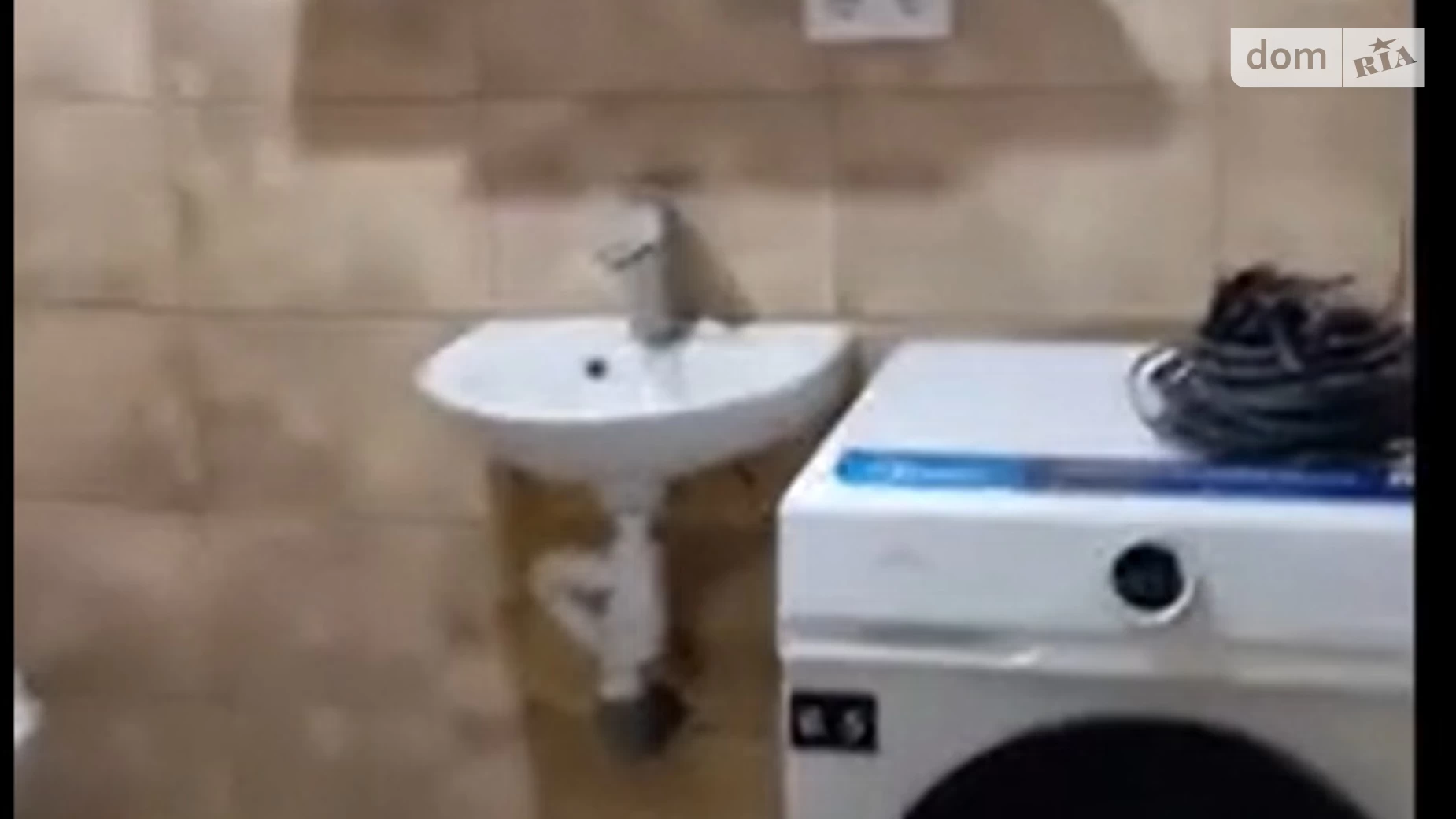 Продается 1-комнатная квартира 27 кв. м в Ивано-Франковске, ул. Левицкого Романа, 10А - фото 3