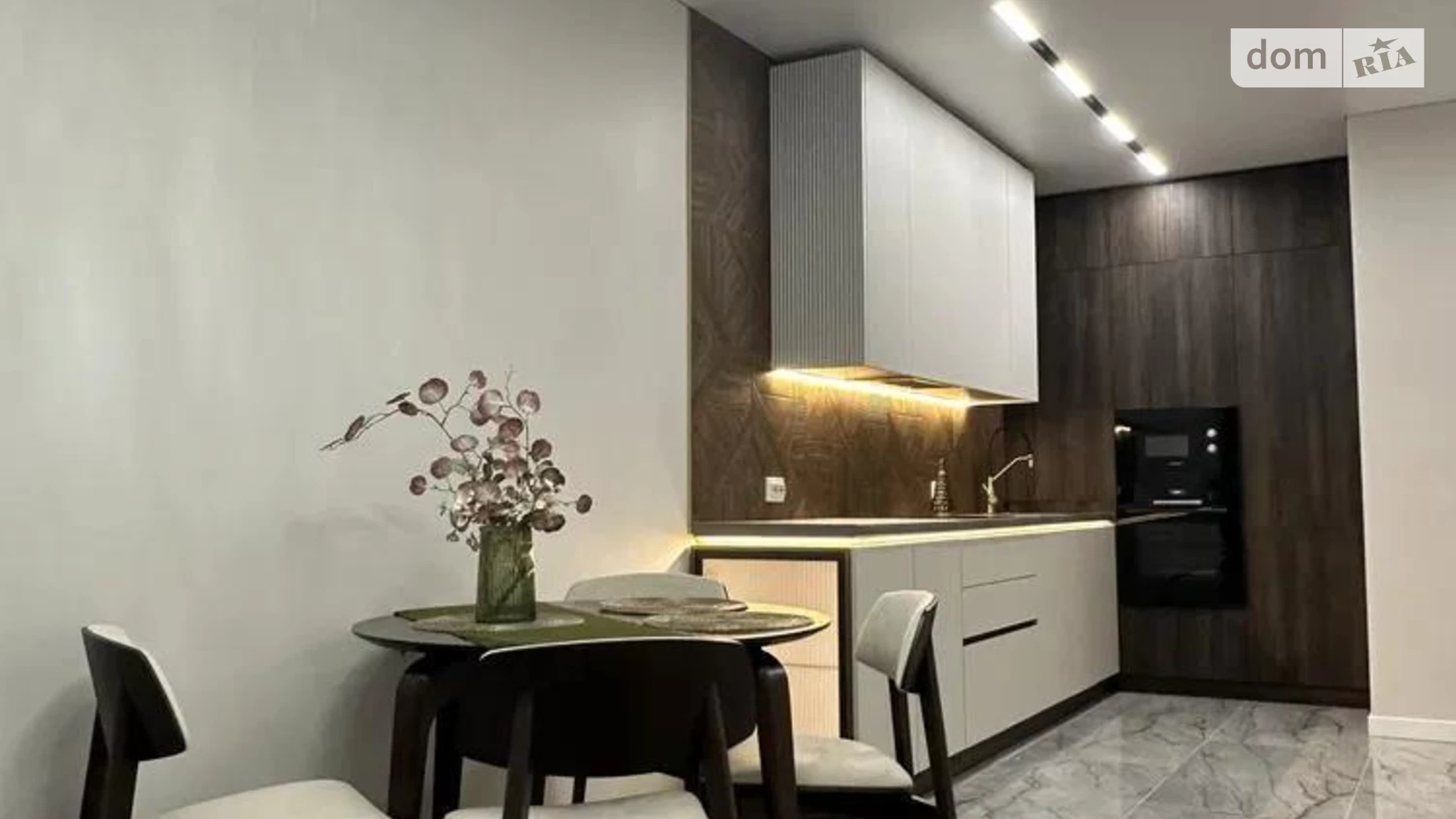 Сдается в аренду 1-комнатная квартира 46.4 кв. м в Львове, цена: 650 $ - фото 4