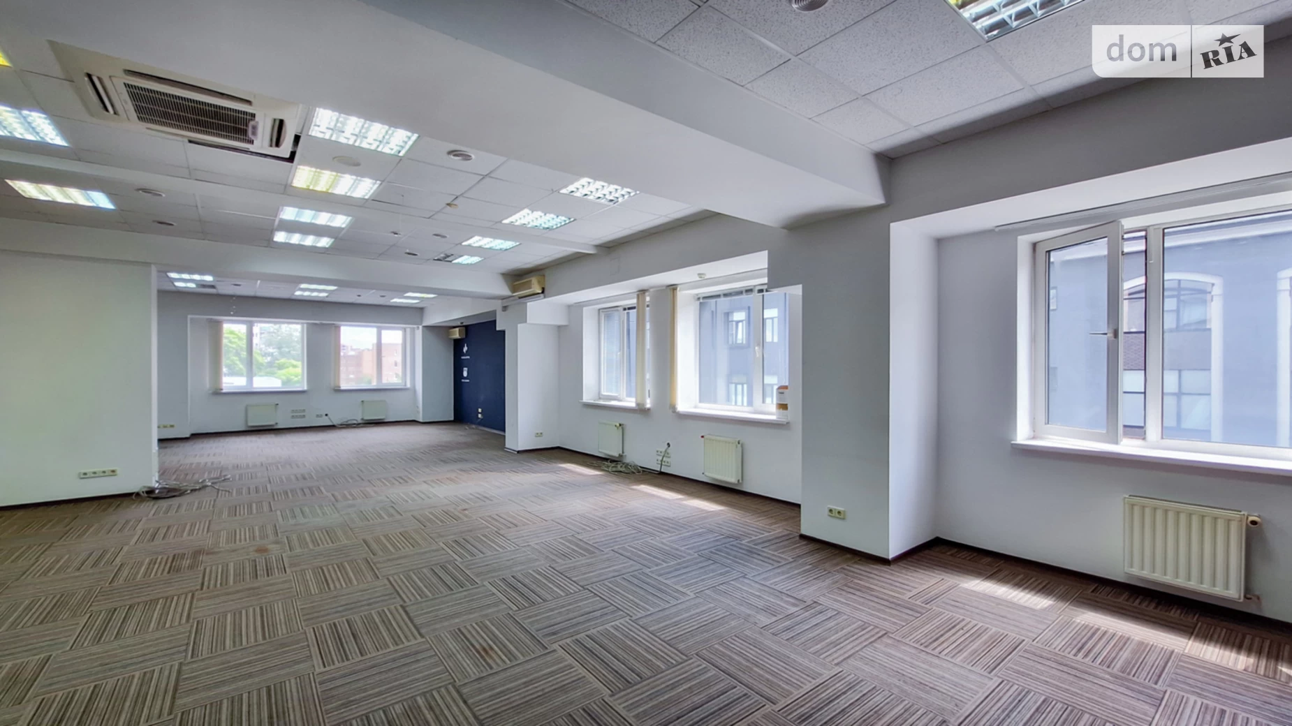 Сдается в аренду офис 306.7 кв. м в бизнес-центре, цена: 6067 $ - фото 3