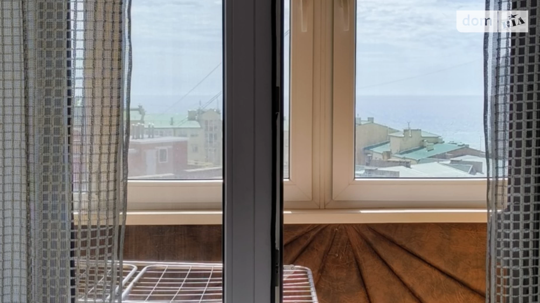 Продается 1-комнатная квартира 45 кв. м в Черноморске, ул. Парусная - фото 4