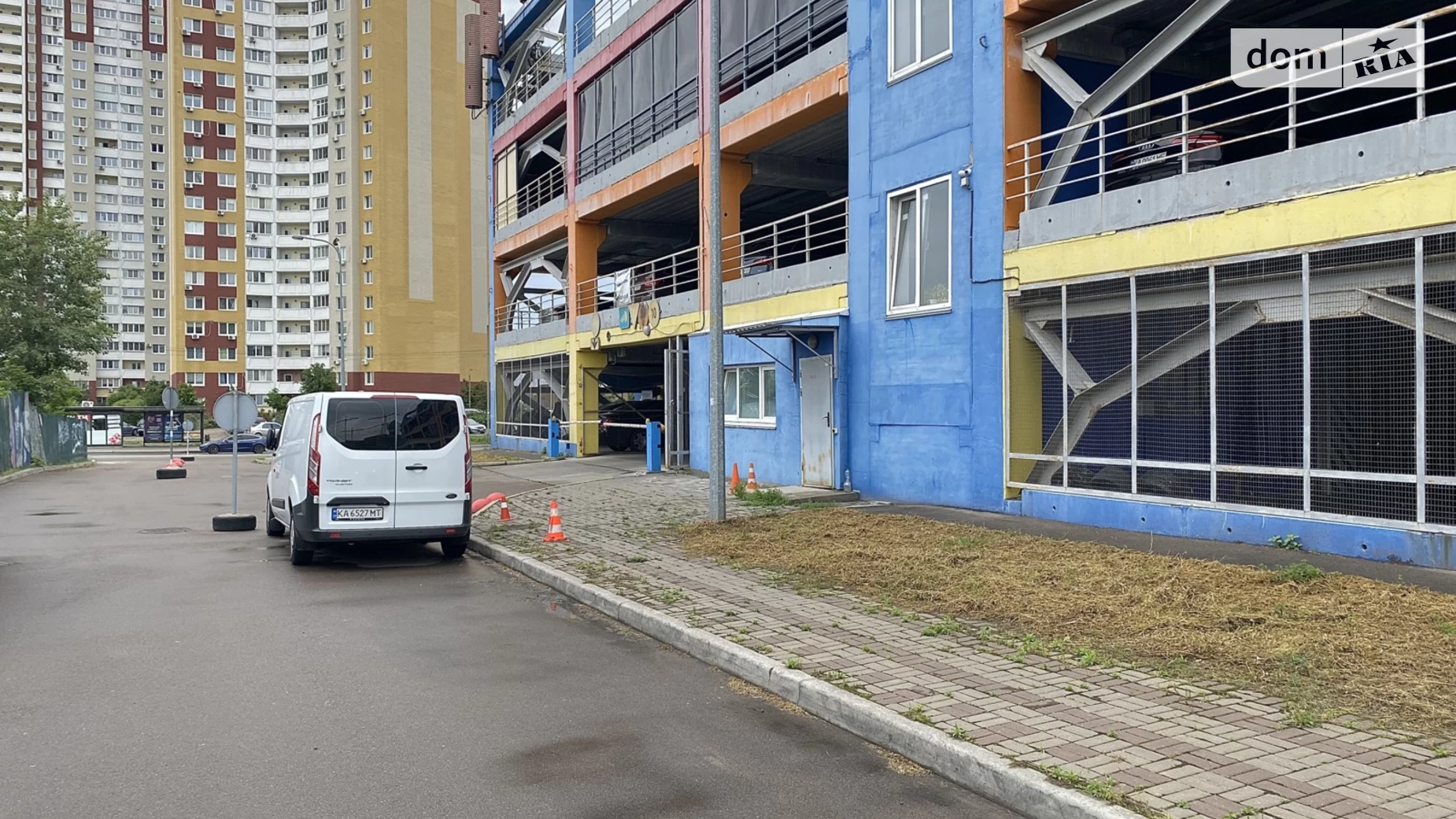 Продается подземный паркинг под легковое авто на 16 кв. м, цена: 12500 $ - фото 2