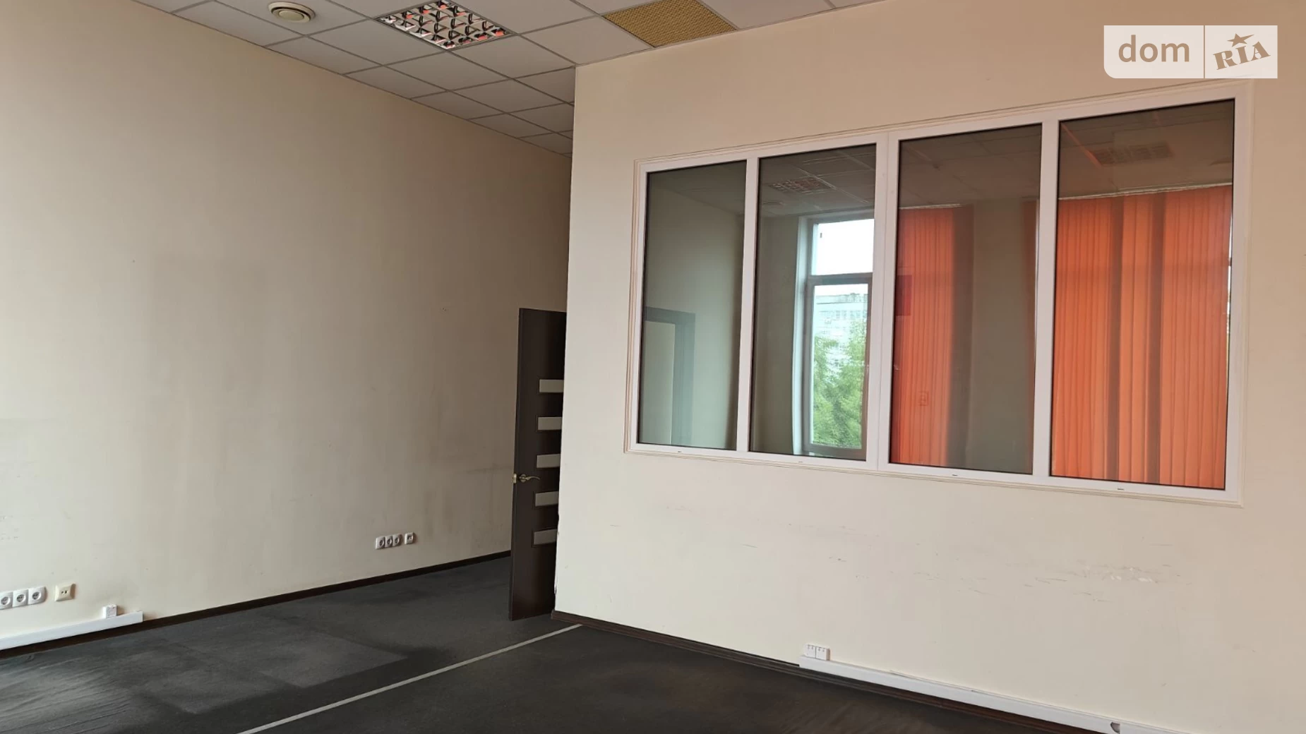 Сдается в аренду офис 51.4 кв. м в бизнес-центре, цена: 15420 грн - фото 3