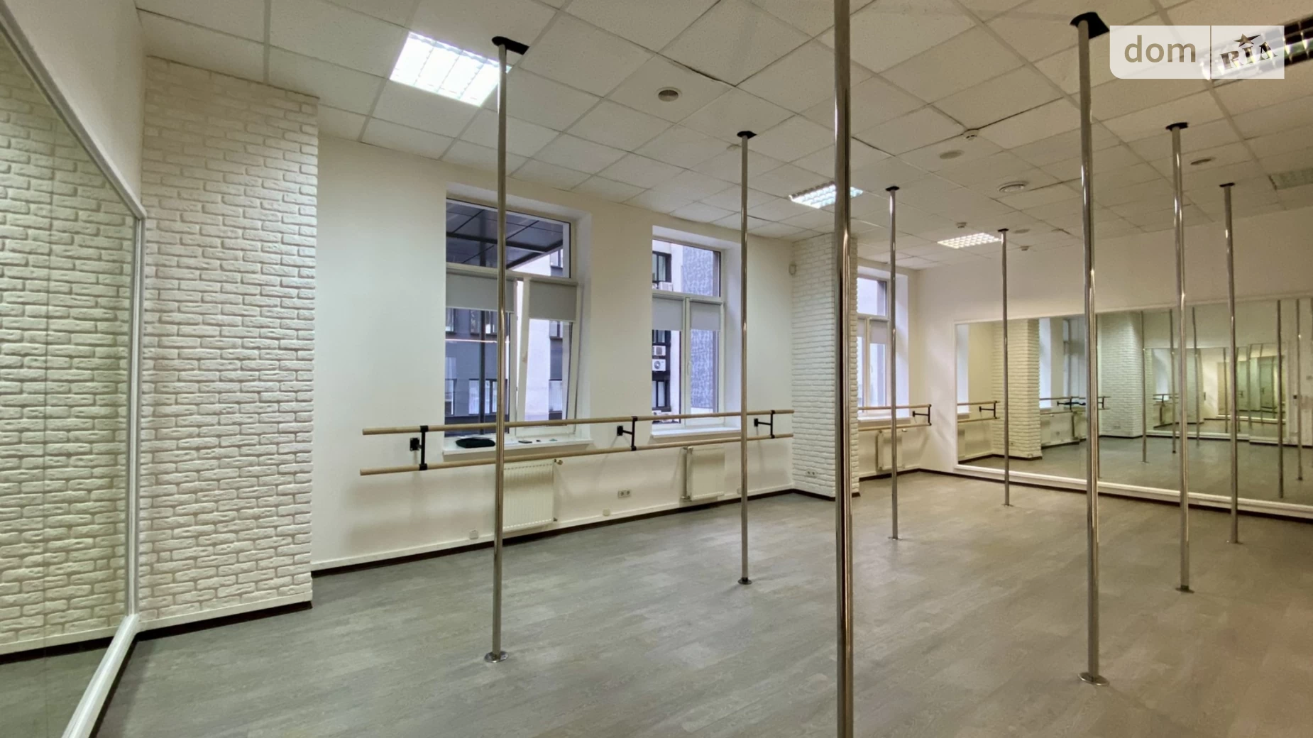 Сдается в аренду офис 78 кв. м в бизнес-центре, цена: 1590 $ - фото 4