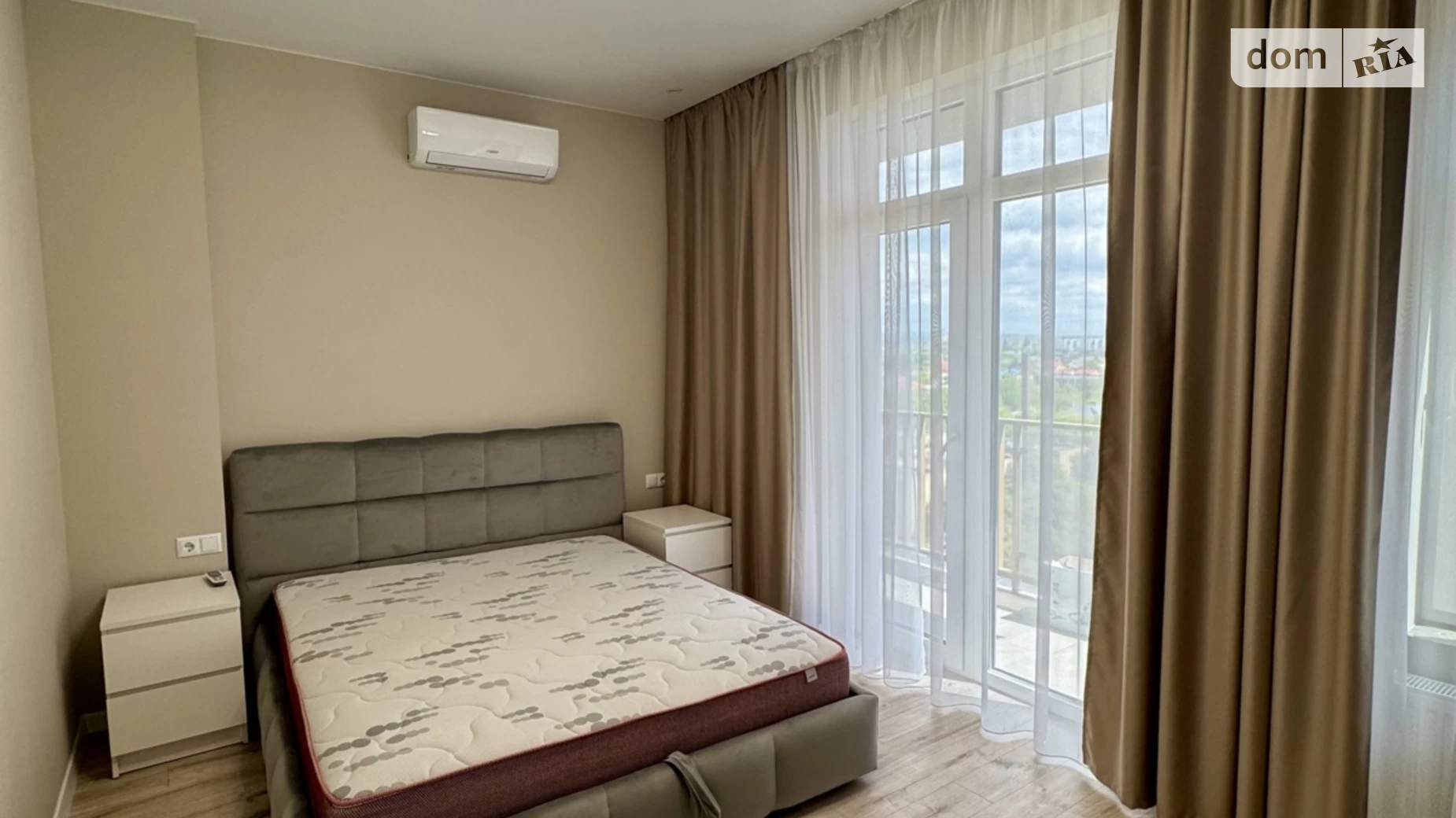Сдается в аренду 2-комнатная квартира 72.5 кв. м в Ужгороде, наб. Славянская, 21А - фото 2