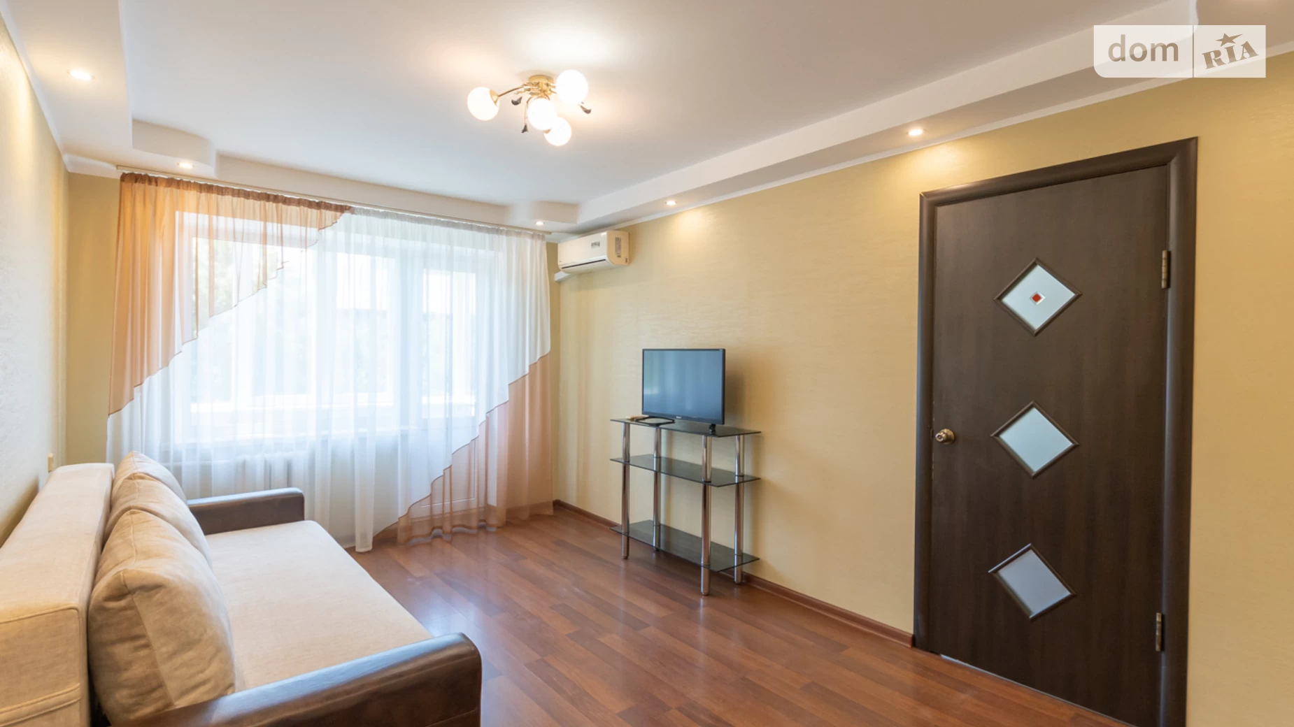 Продается 2-комнатная квартира 46 кв. м в Киеве, бул. Павла Вирского(Саратовская), 10 - фото 3