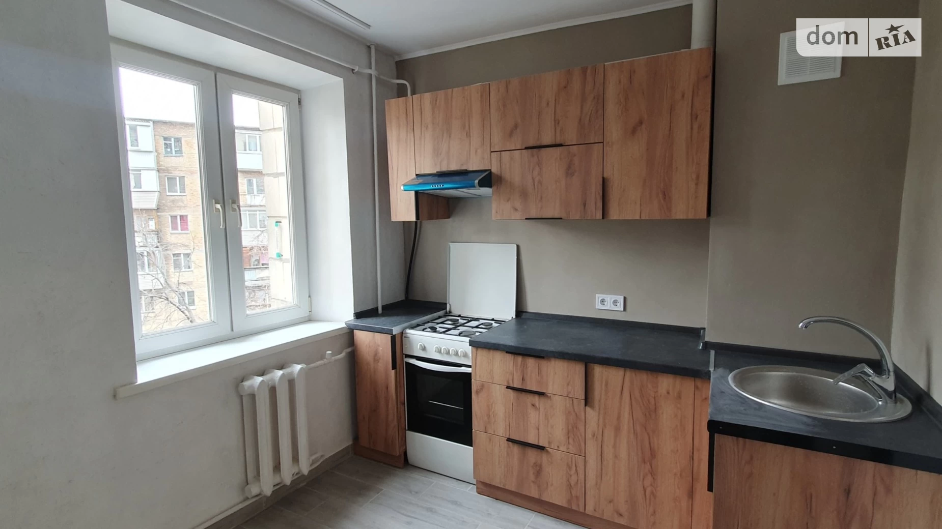 Продается 1-комнатная квартира 32 кв. м в Киеве, ул. Виктора Ярмолы, 6/8 - фото 2
