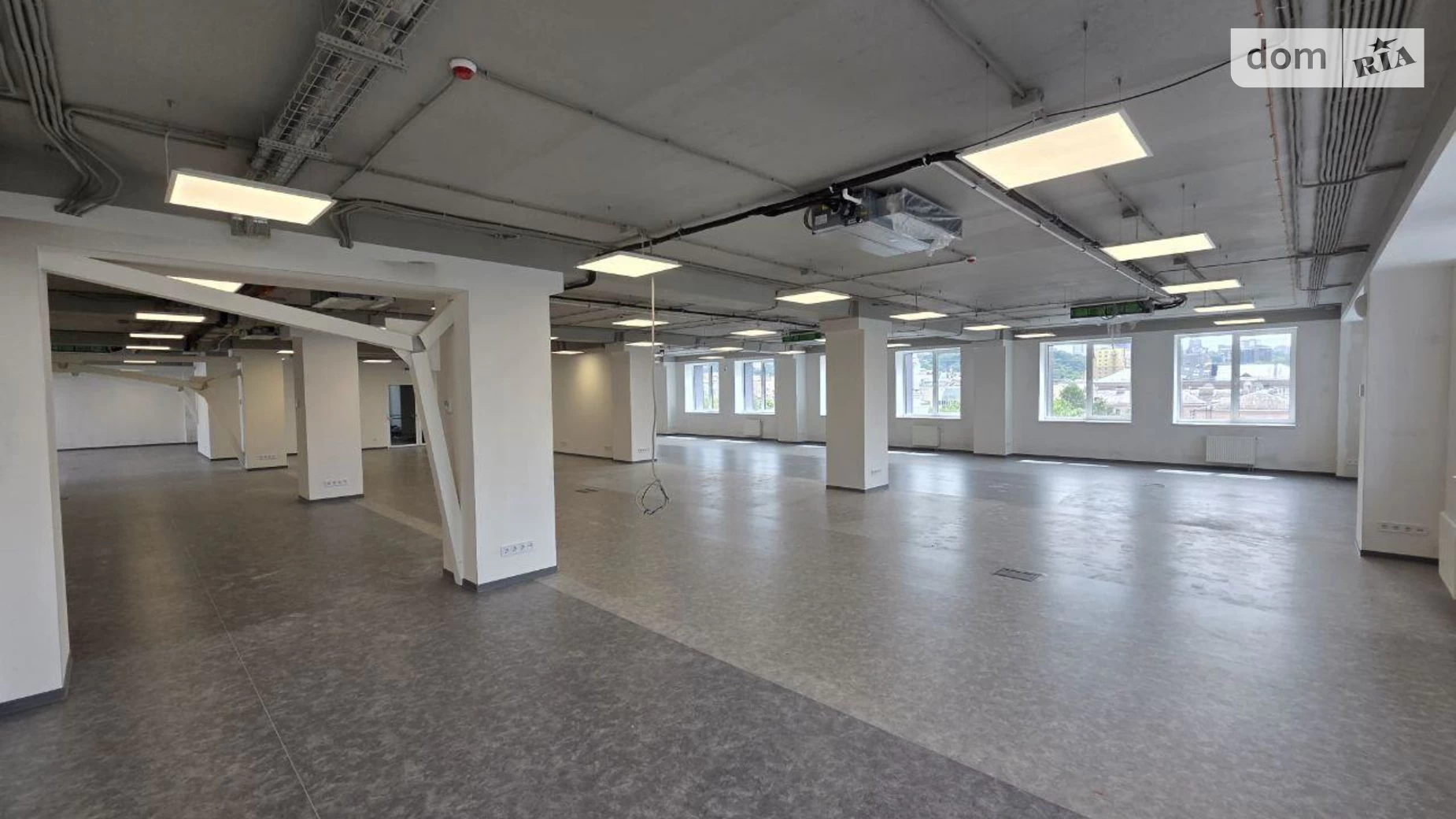 Сдается в аренду офис 520 кв. м в бизнес-центре, цена: 11300 $ - фото 4