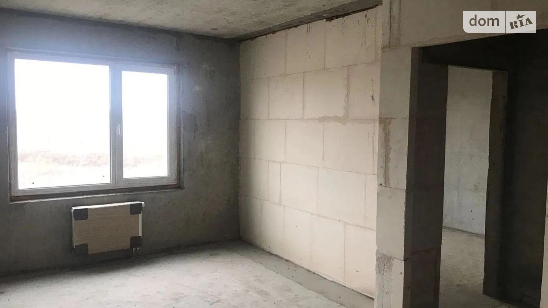 Продается 1-комнатная квартира 37 кв. м в Киеве, ул. Берковецкая, 6А - фото 2