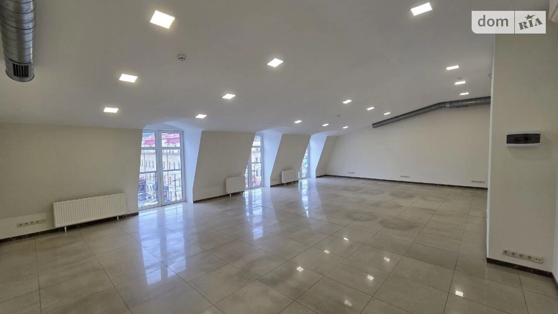 Сдается в аренду офис 330 кв. м в бизнес-центре, цена: 5450 $ - фото 2