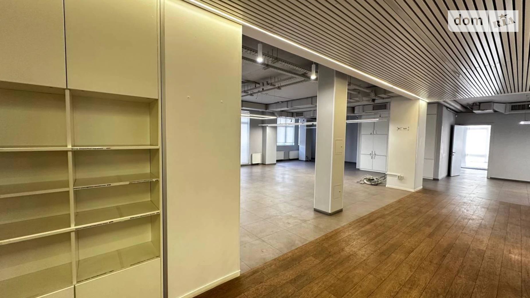 Сдается в аренду офис 340 кв. м в бизнес-центре, цена: 8450 $ - фото 4