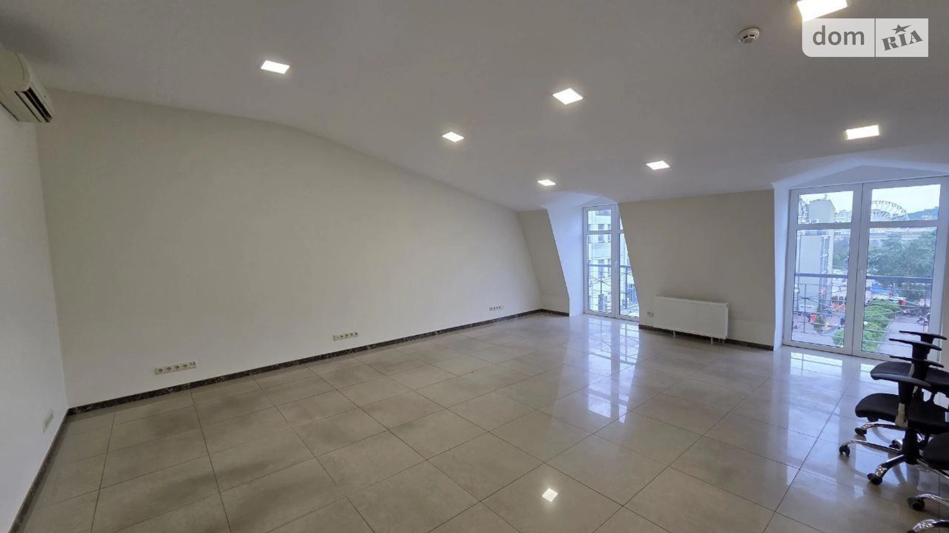 Сдается в аренду офис 330 кв. м в бизнес-центре, цена: 5450 $ - фото 4
