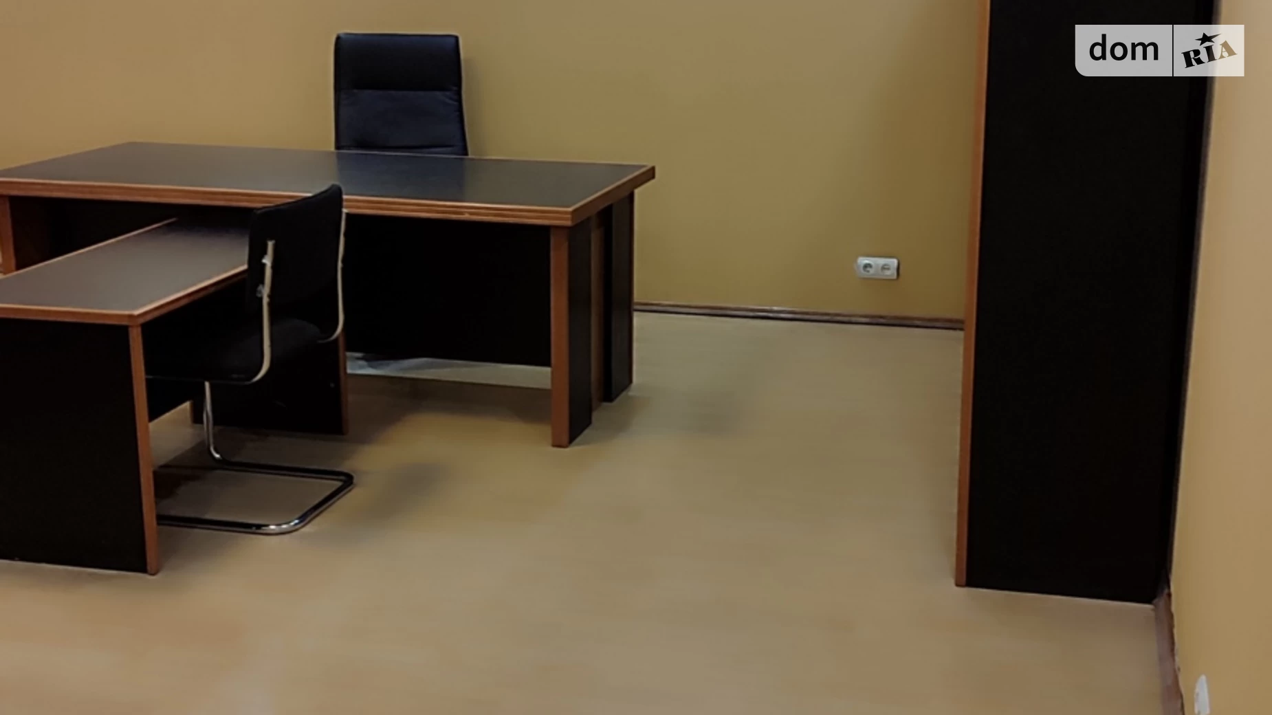 Сдается в аренду офис 146 кв. м в бизнес-центре, цена: 2000 $ - фото 3