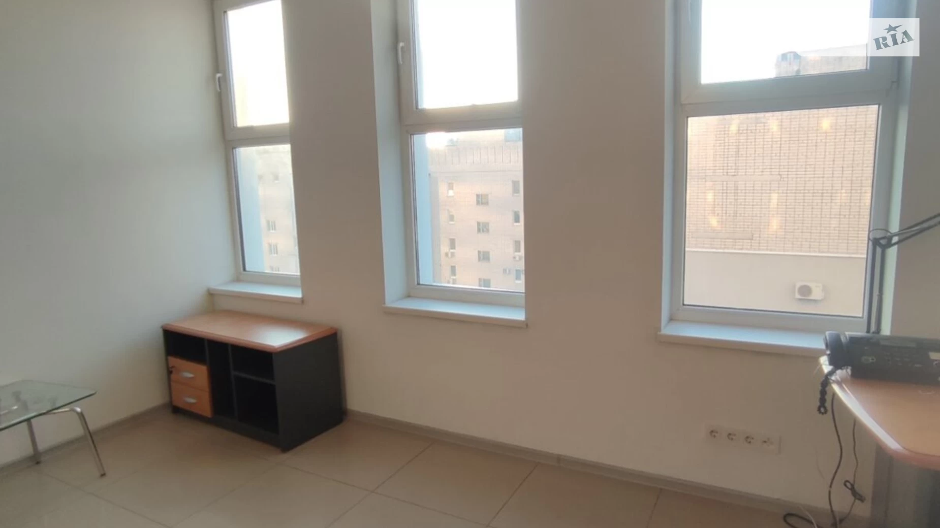 Продается офис 35 кв. м в бизнес-центре, цена: 27000 $ - фото 4
