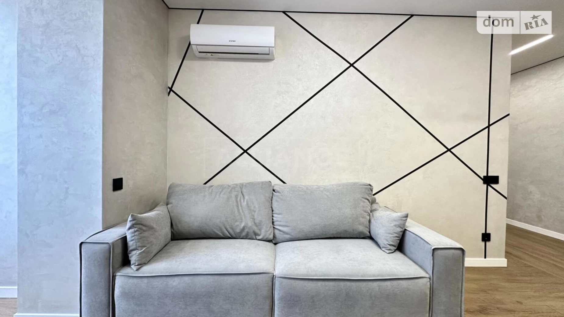 Продается 1-комнатная квартира 47 кв. м в, цена: 69000 $ - фото 2