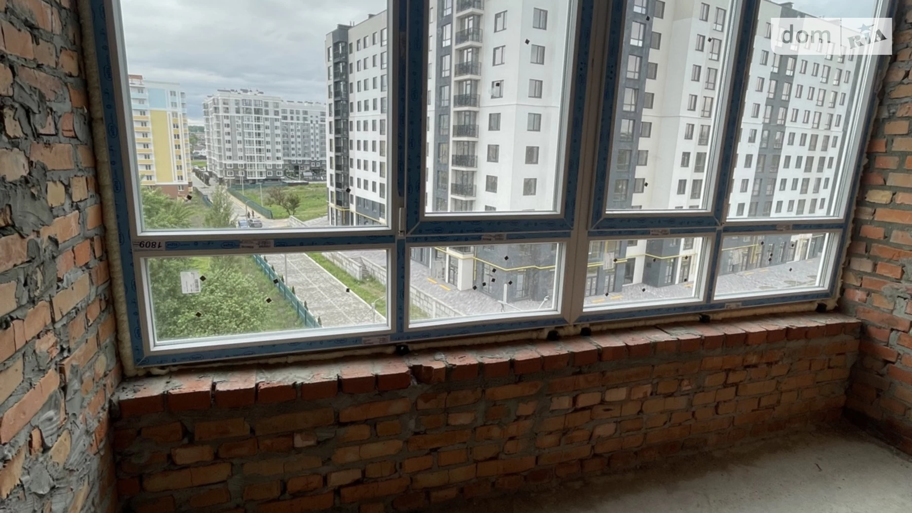 Продается 1-комнатная квартира 39 кв. м в Буче, ул. Степана Рудницкого, 1 - фото 3