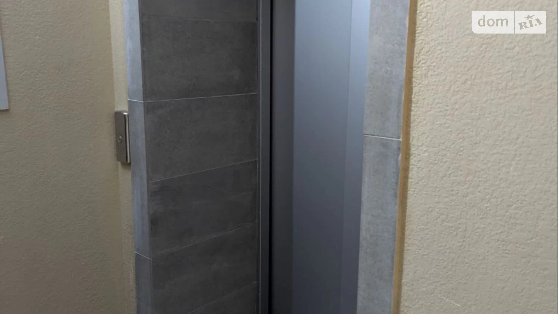 Продается 1-комнатная квартира 42.3 кв. м в Ивано-Франковске, цена: 65000 $ - фото 2