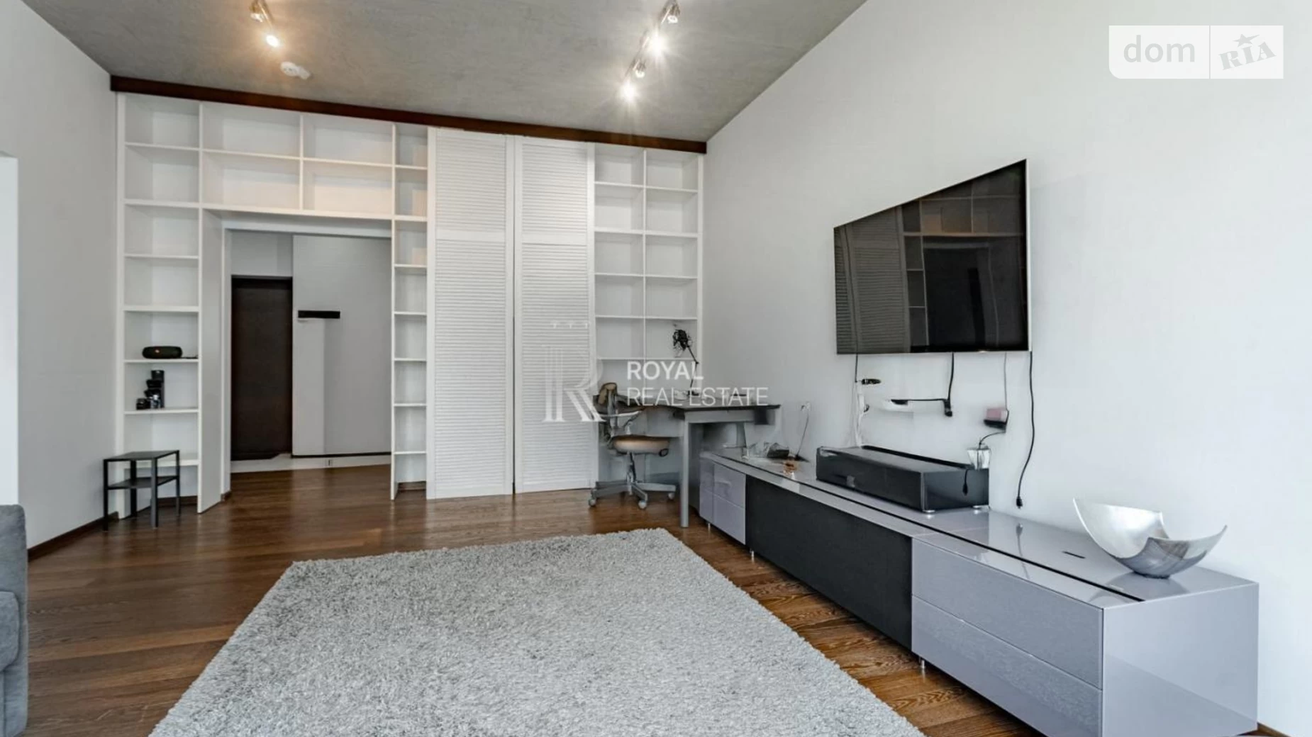 Продается 1-комнатная квартира 67 кв. м в Киеве, наб. Днепровская, 14 - фото 3