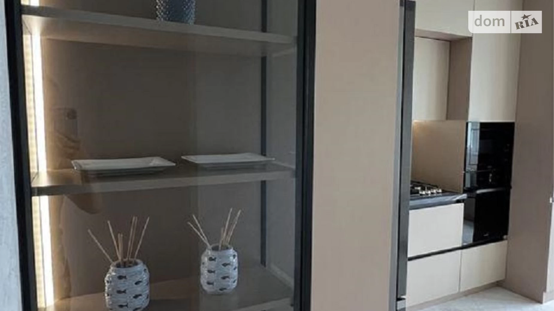Сдается в аренду 1-комнатная квартира 47 кв. м в Львове, ул. Миклеша Карла - фото 3
