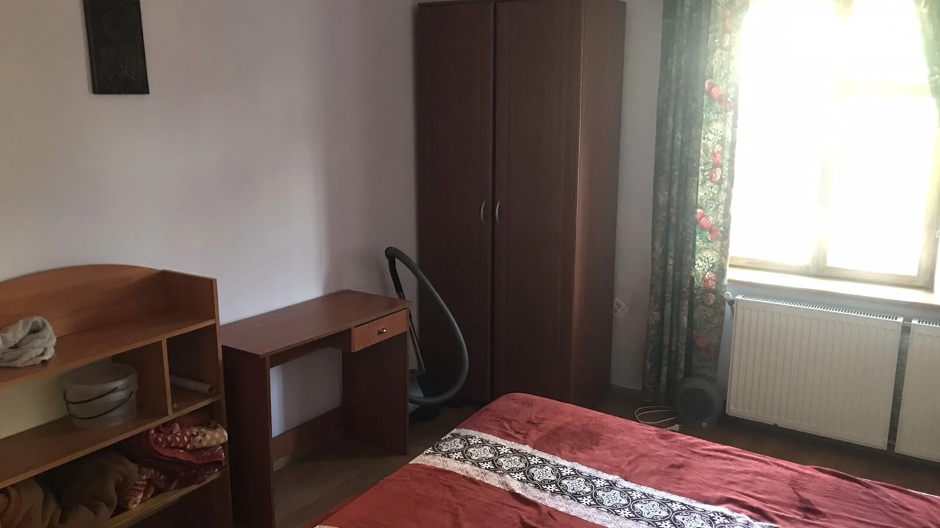 Сдается в оренду частина будинку 60 кв. м з бесідкою, цена: 200 € - фото 5