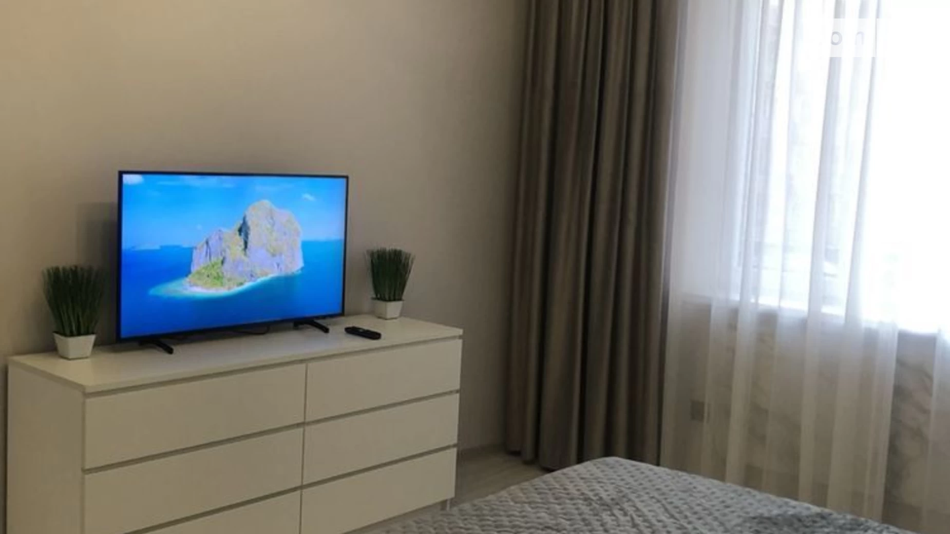 Продается 1-комнатная квартира 40 кв. м в Ивано-Франковске, бул. Северный, 1 - фото 2