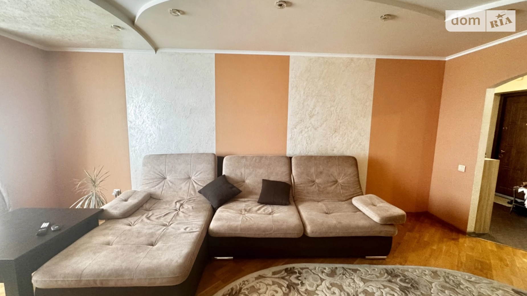2-комнатная квартира 71 кв. м в Тернополе, ул. Бережанская, 10 - фото 2