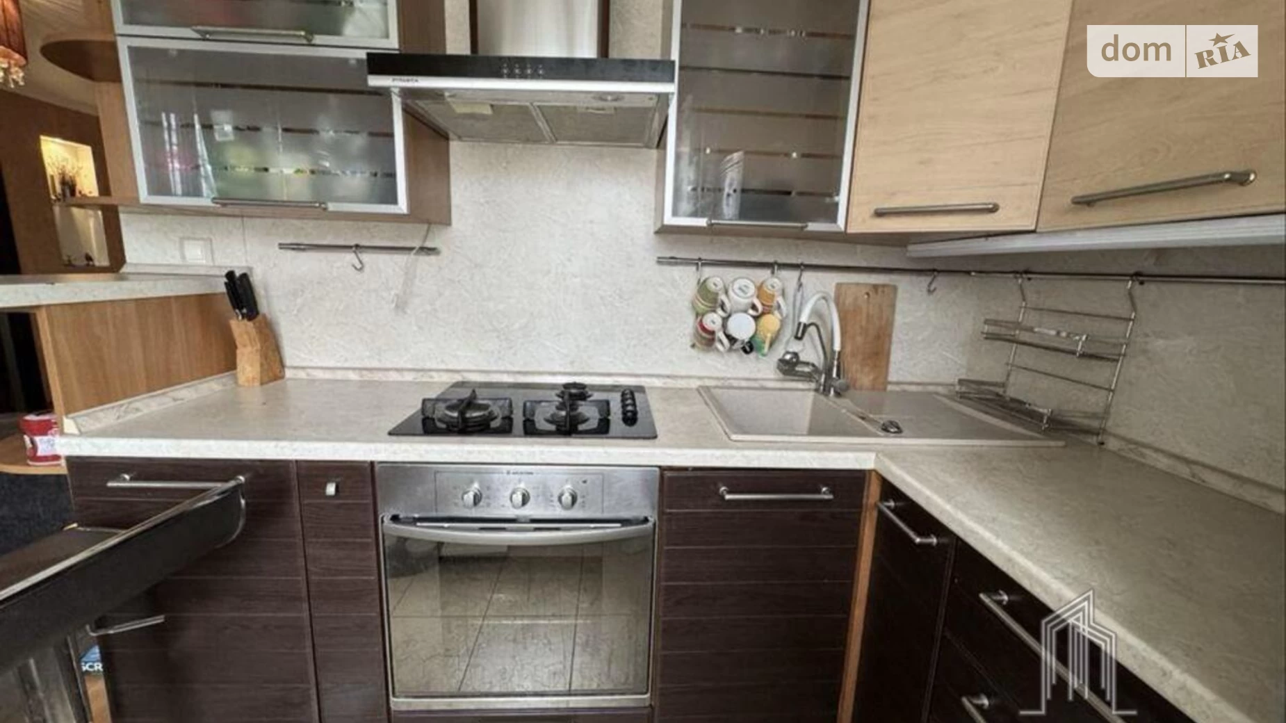 Продается 2-комнатная квартира 43.8 кв. м в Киеве, ул. Набережно-Крещатицкая, 35А - фото 2