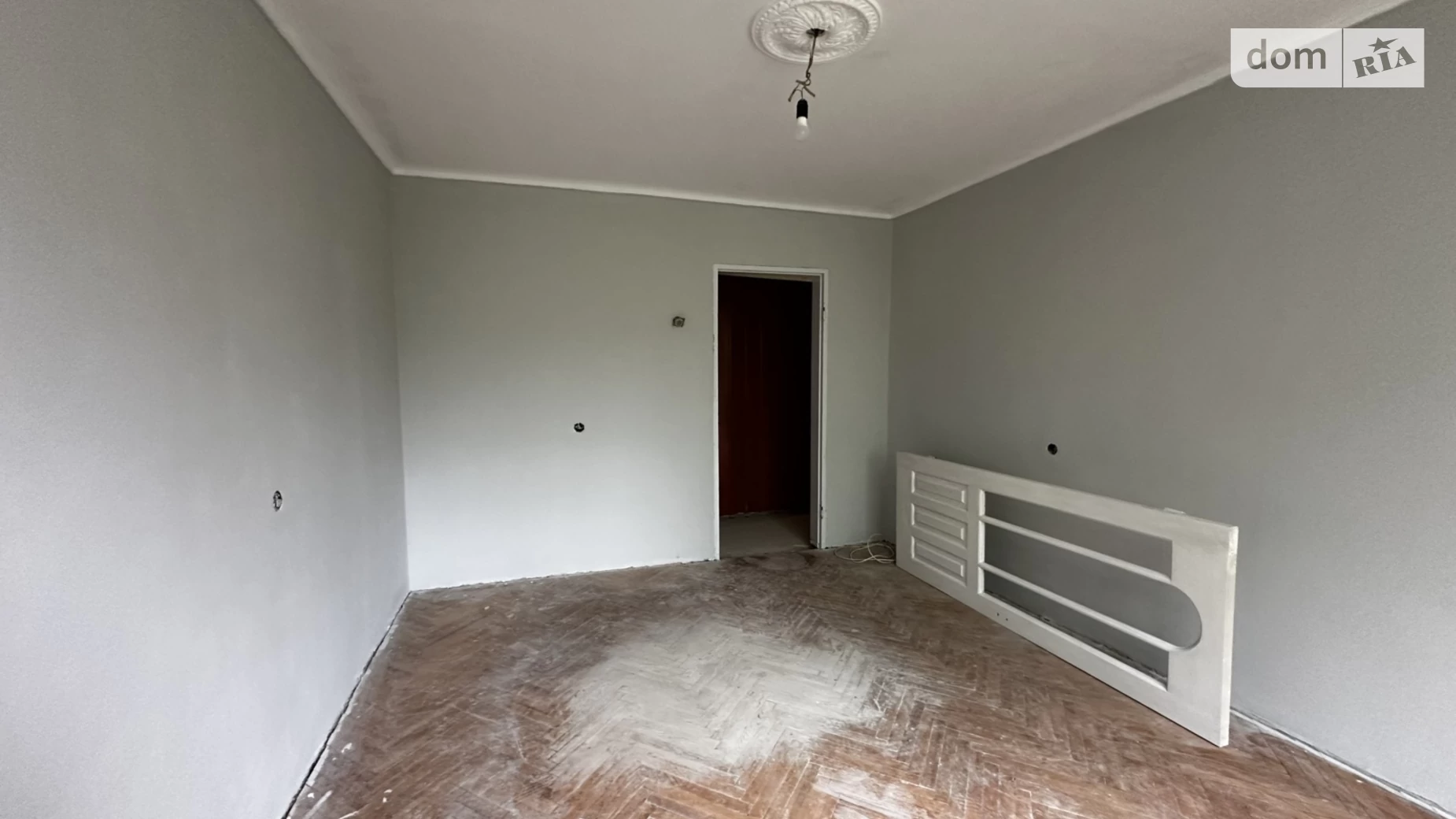 Продается 3-комнатная квартира 77 кв. м в Черновцах, ул. Сергея Скальда(Комарова Владимира) - фото 3