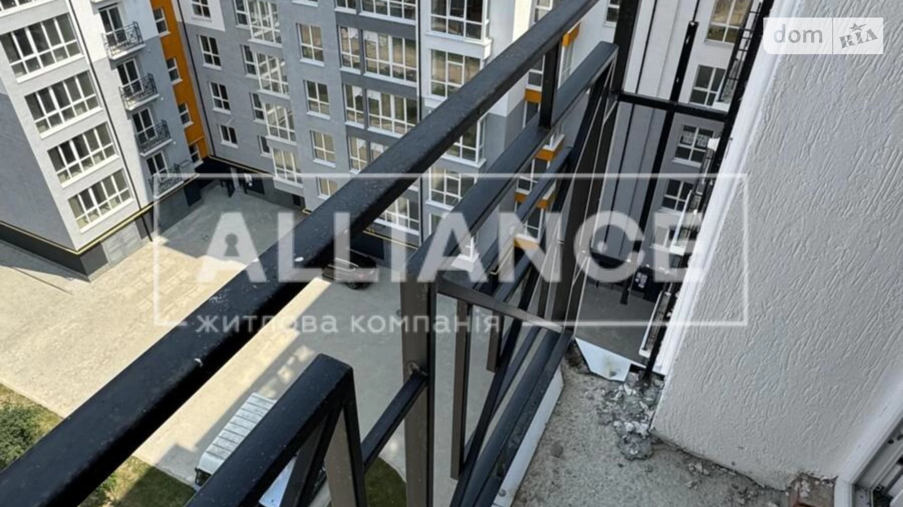 Продается 2-комнатная квартира 69.8 кв. м в Ивано-Франковске, цена: 52500 $ - фото 2