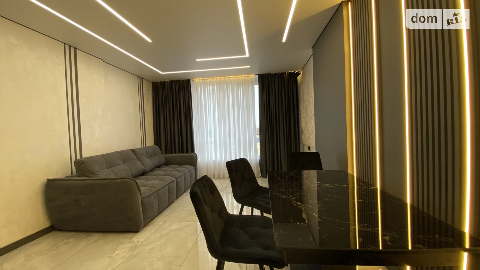 Продается 2-комнатная квартира 74.4 кв. м в Ивано-Франковске, ул. Ленкавского, 34 - фото 2