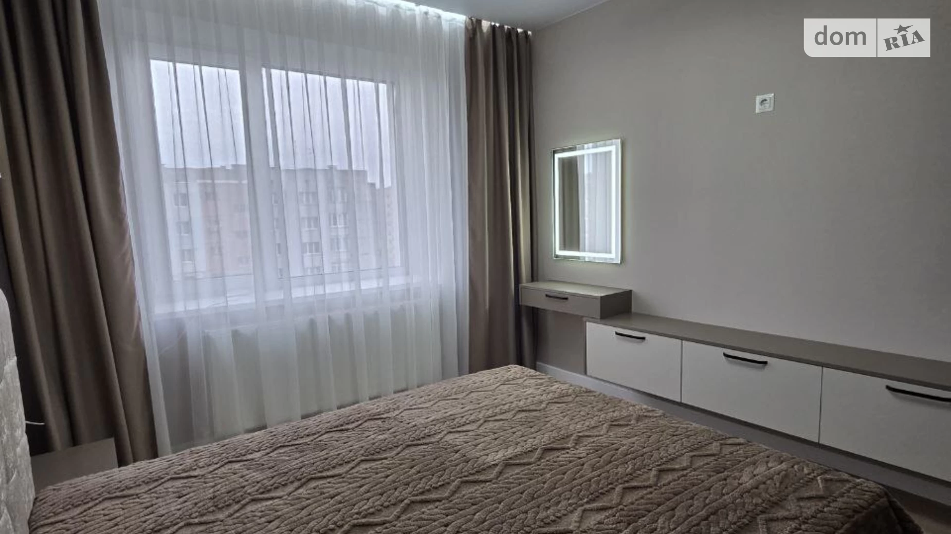 Продается 2-комнатная квартира 65 кв. м в Ивано-Франковске, ул. Мира, 56 - фото 3
