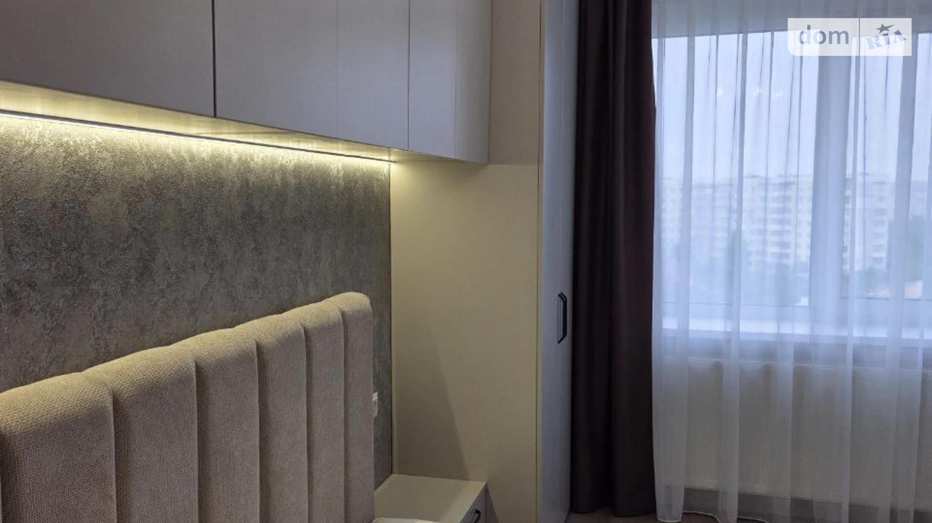 Продается 2-комнатная квартира 65 кв. м в Ивано-Франковске, ул. Мира, 56 - фото 2