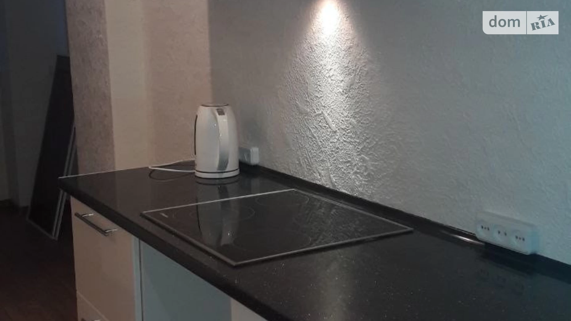 1-комнатная квартира 39 кв. м в Запорожье, ул. Василия Сергиенко, 70 - фото 2