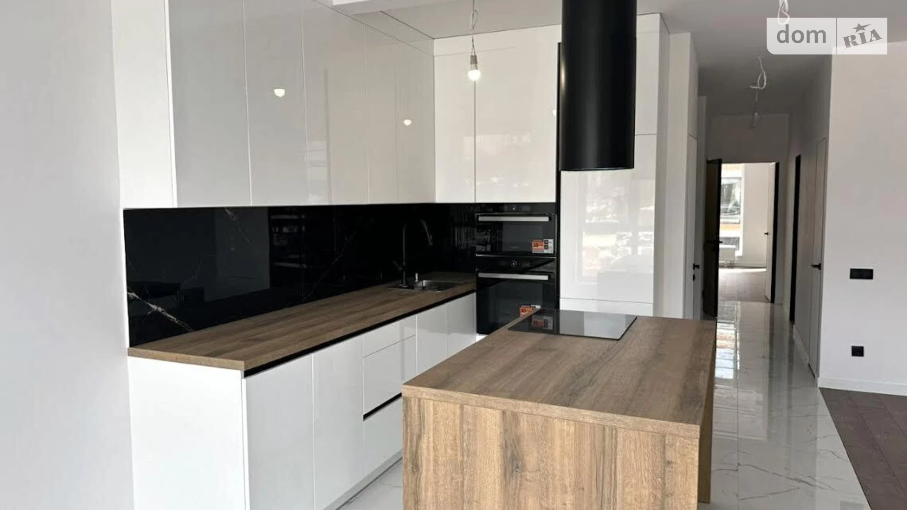 Продается 2-комнатная квартира 92 кв. м в Брюховичах, ул. Львовская, 92А - фото 3