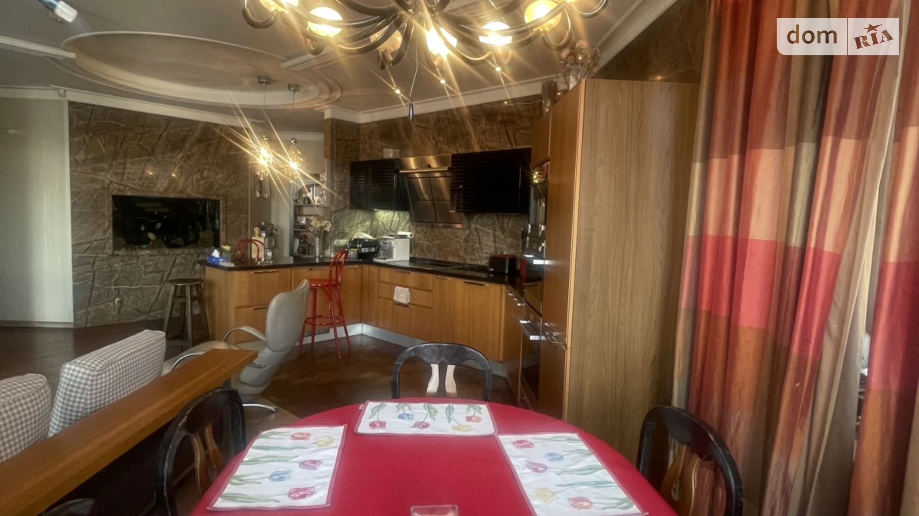 Продається 4-кімнатна квартира 160 кв. м у Києві, вул. Почайнинська, 70 - фото 4