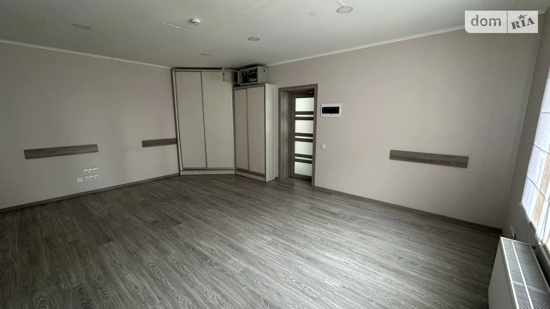 Продается офис 125 кв. м в бизнес-центре, цена: 50000 $ - фото 2