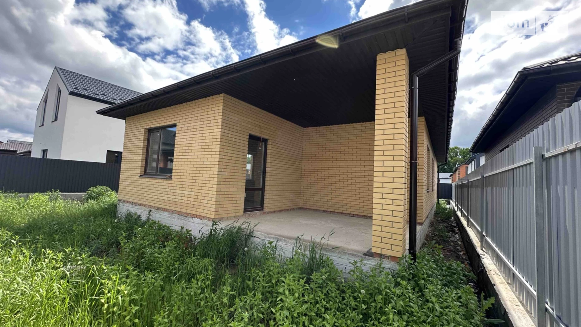 Продается одноэтажный дом 110 кв. м с камином, цена: 95000 $ - фото 2