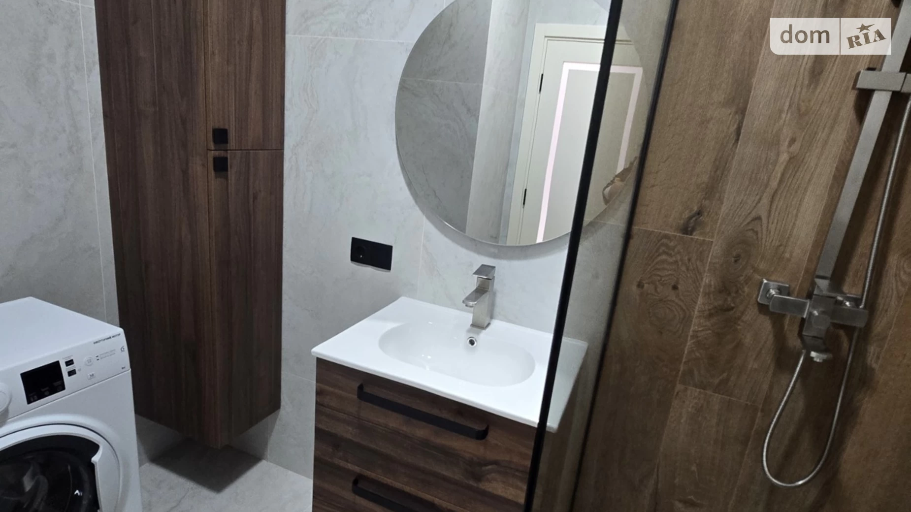 Продается 1-комнатная квартира 40.2 кв. м в Ужгороде, цена: 79500 $ - фото 2