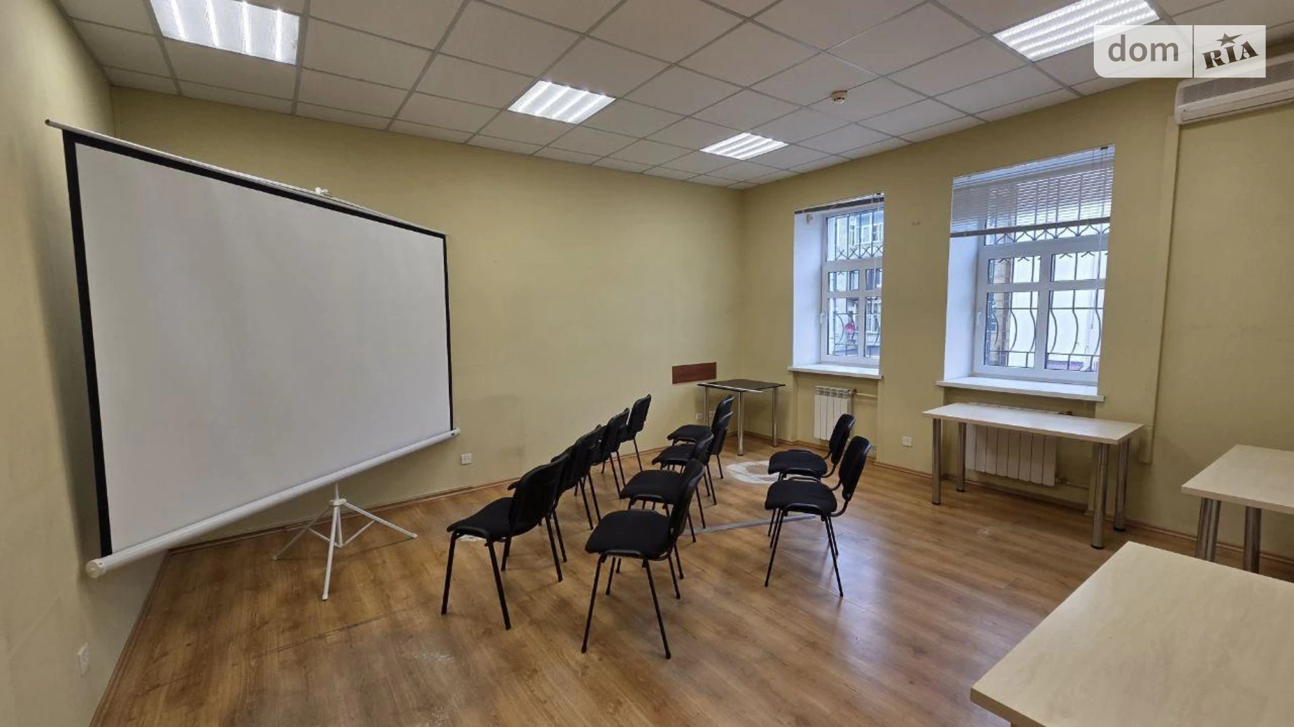 Сдается в аренду офис 700 кв. м в бизнес-центре, цена: 7000 $ - фото 4