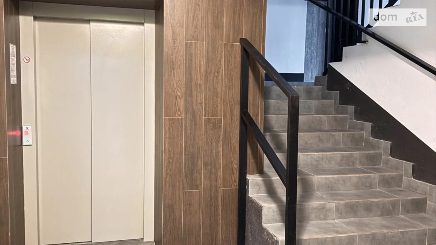 Продается 2-комнатная квартира 62 кв. м в Ровно, ул. Замковая - фото 2
