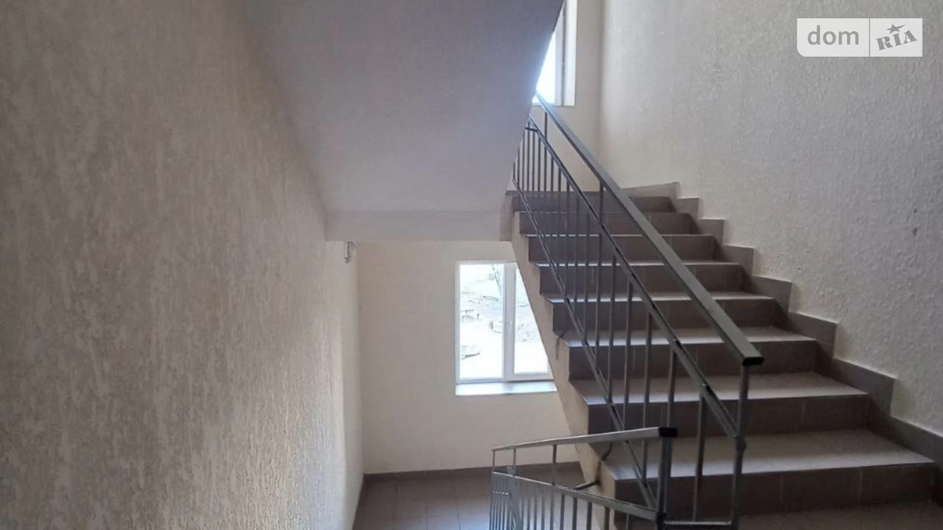 Продается 2-комнатная квартира 61.7 кв. м в Ивано-Франковске, ул. Галицкая, 94 - фото 2