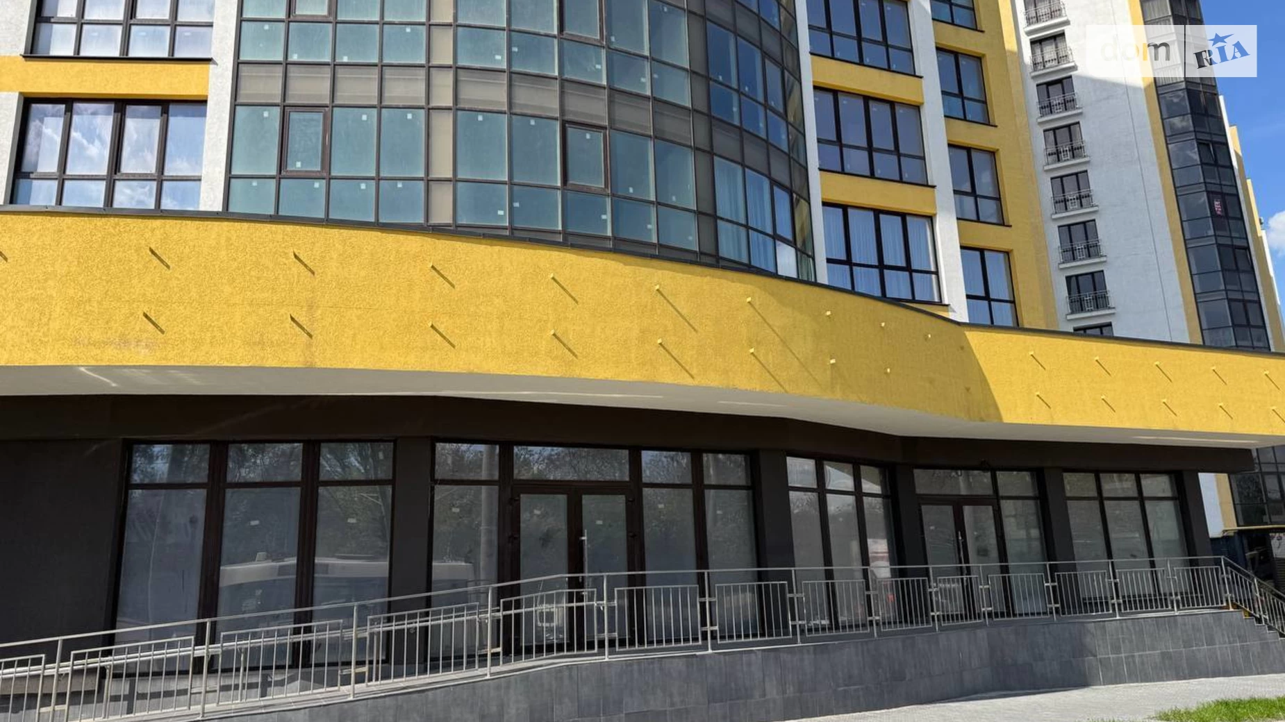 вул. Івасюка, 86 Майзлі Івано-Франківськ ЖК Lystopad - фото 2
