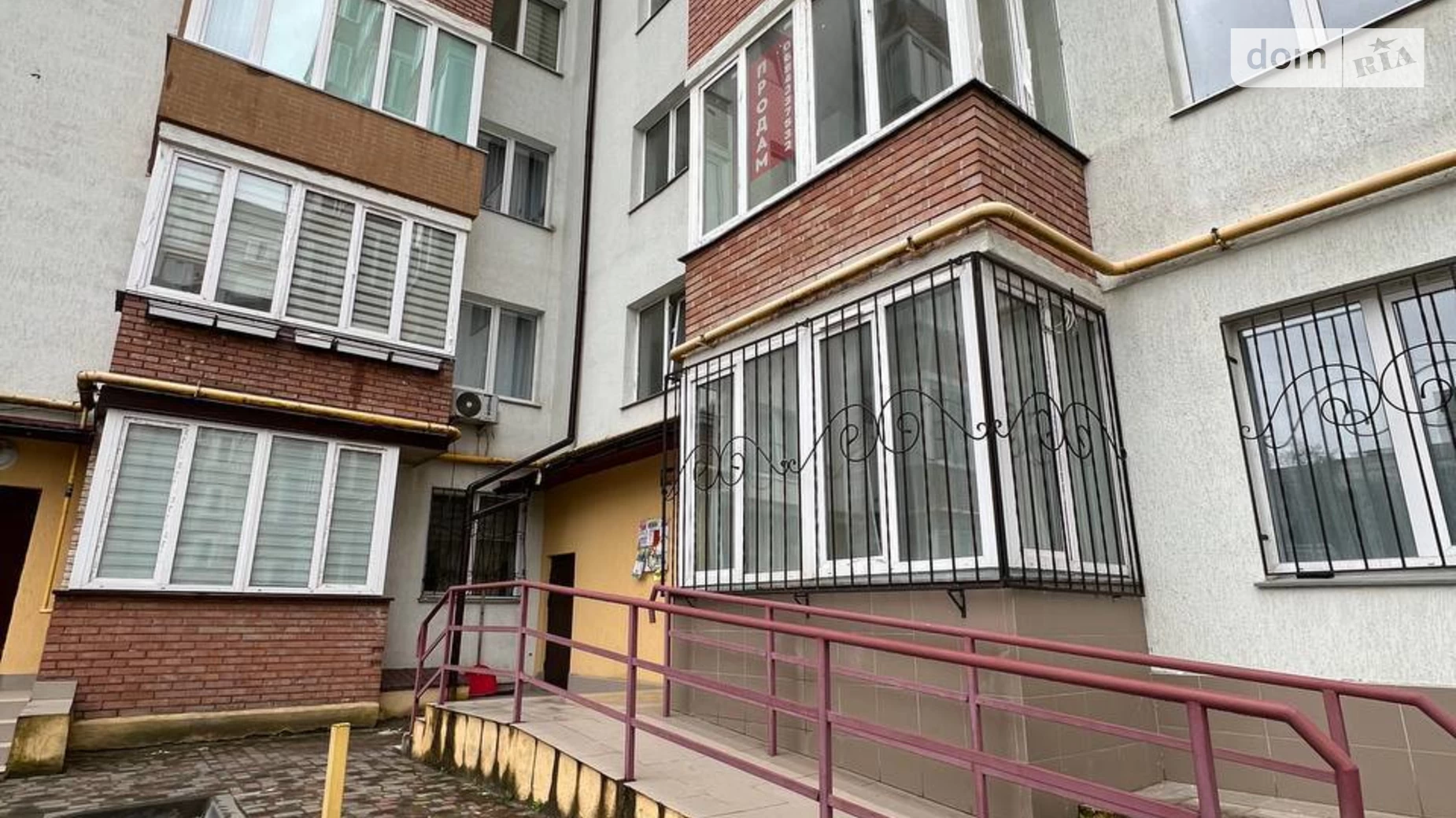 Продается 2-комнатная квартира 68.6 кв. м в Львове, ул. Величковского, 61 - фото 3