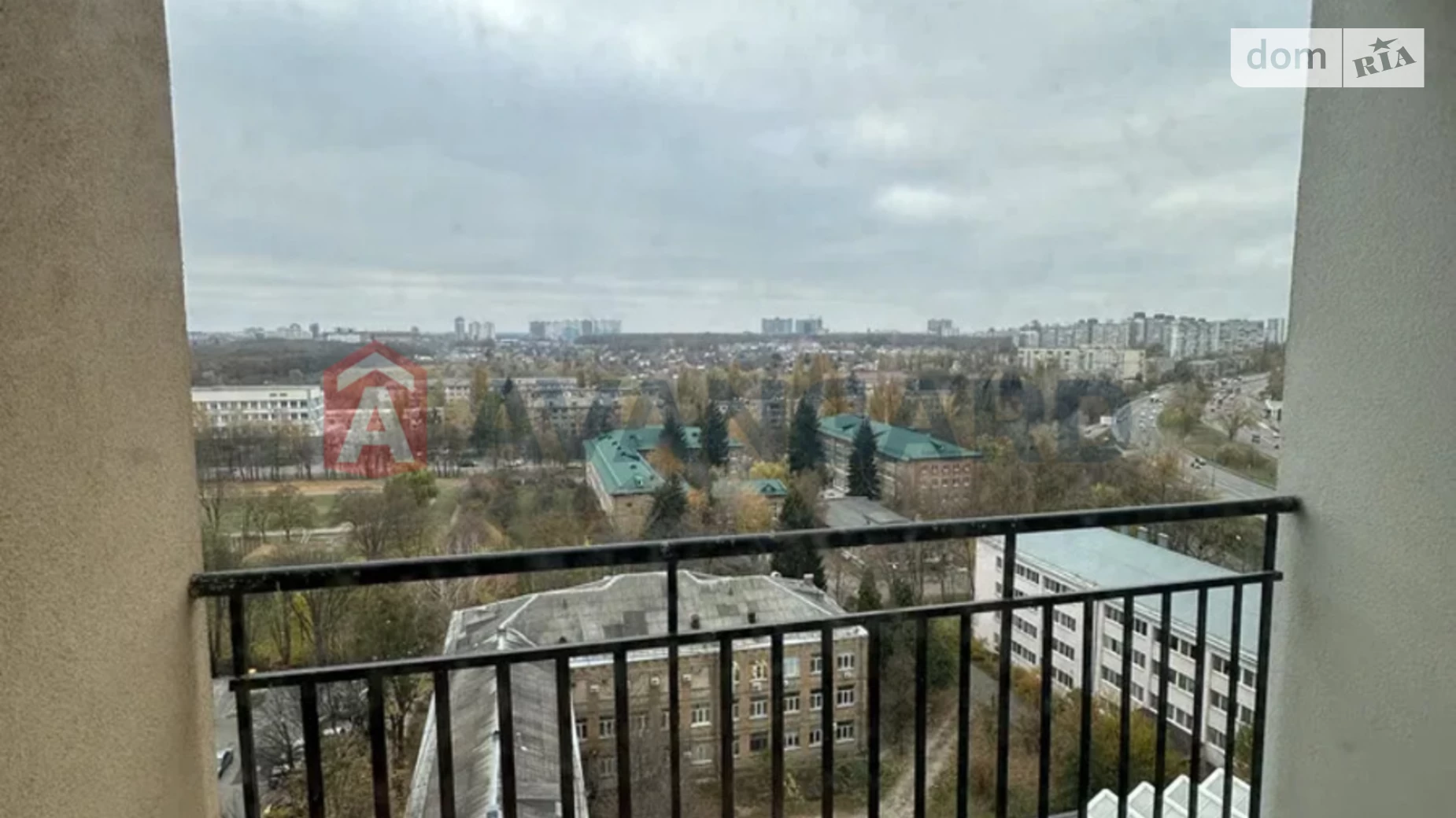Продается 1-комнатная квартира 40 кв. м в Киеве, ул. Академика Заболотного, 148Б - фото 2