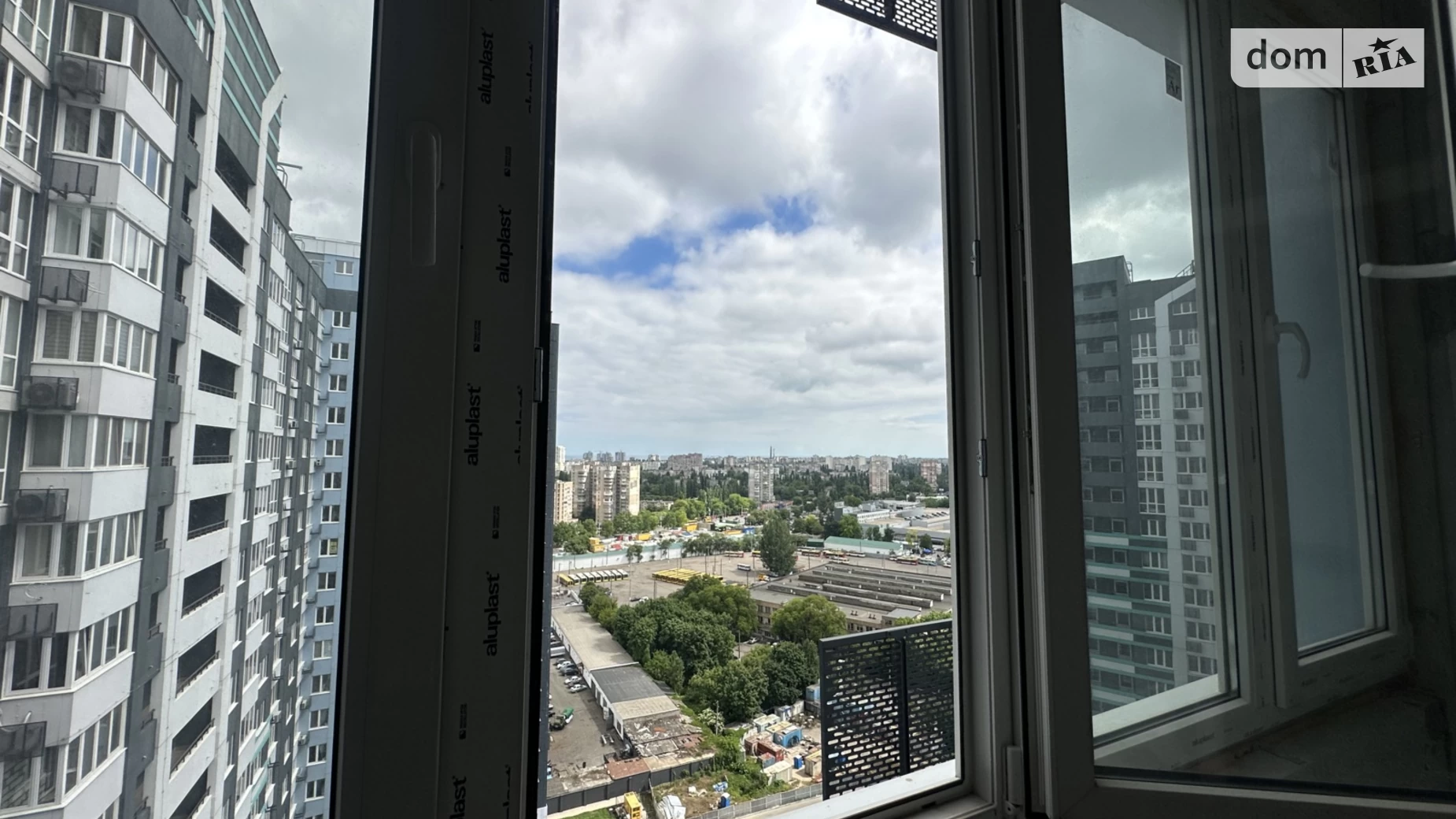 Продается 1-комнатная квартира 23.3 кв. м в Одессе, ул. Варненская, 27А/2 - фото 2