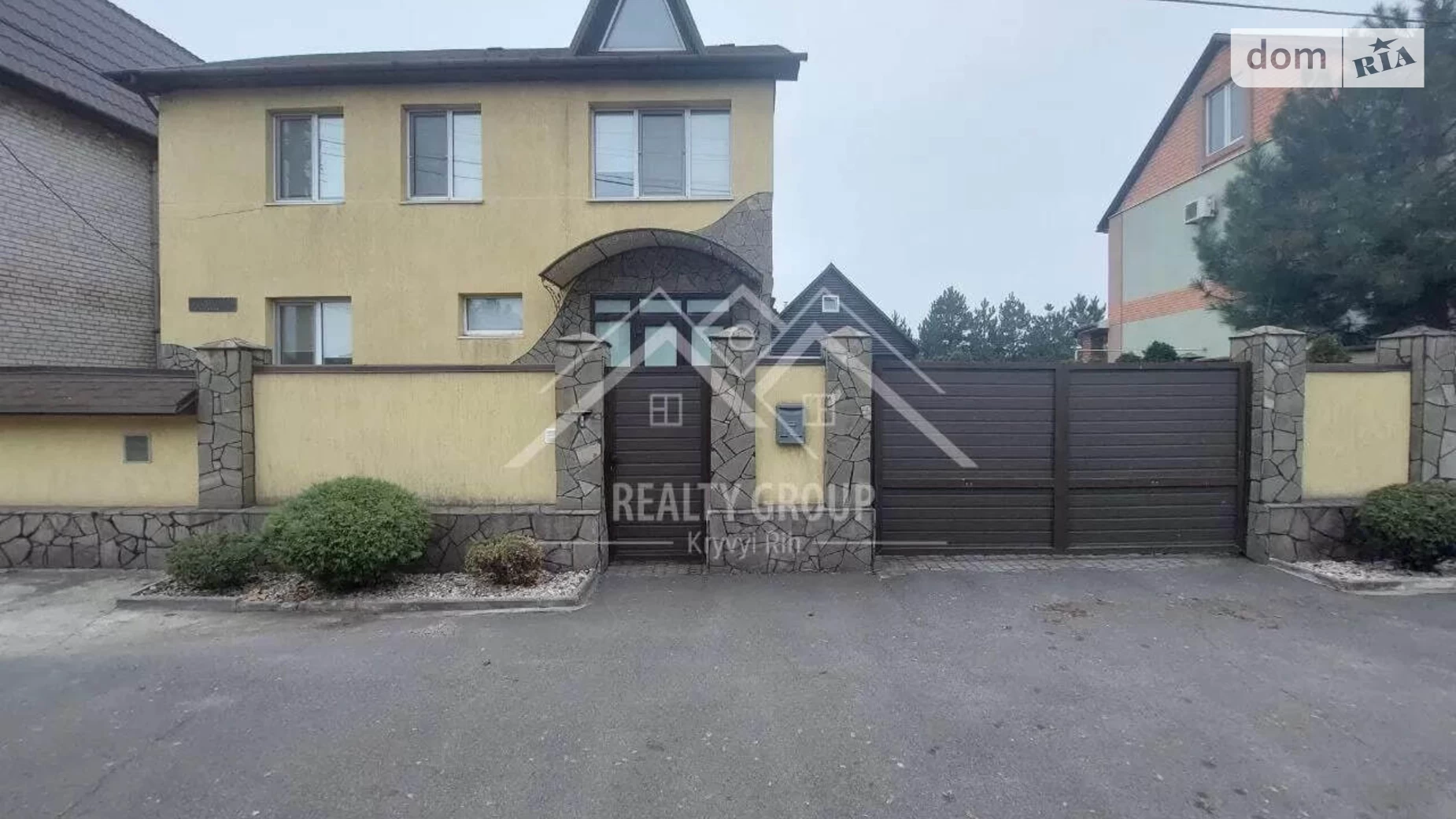 Продается дом на 3 этажа 208.3 кв. м с камином, цена: 150000 $ - фото 2